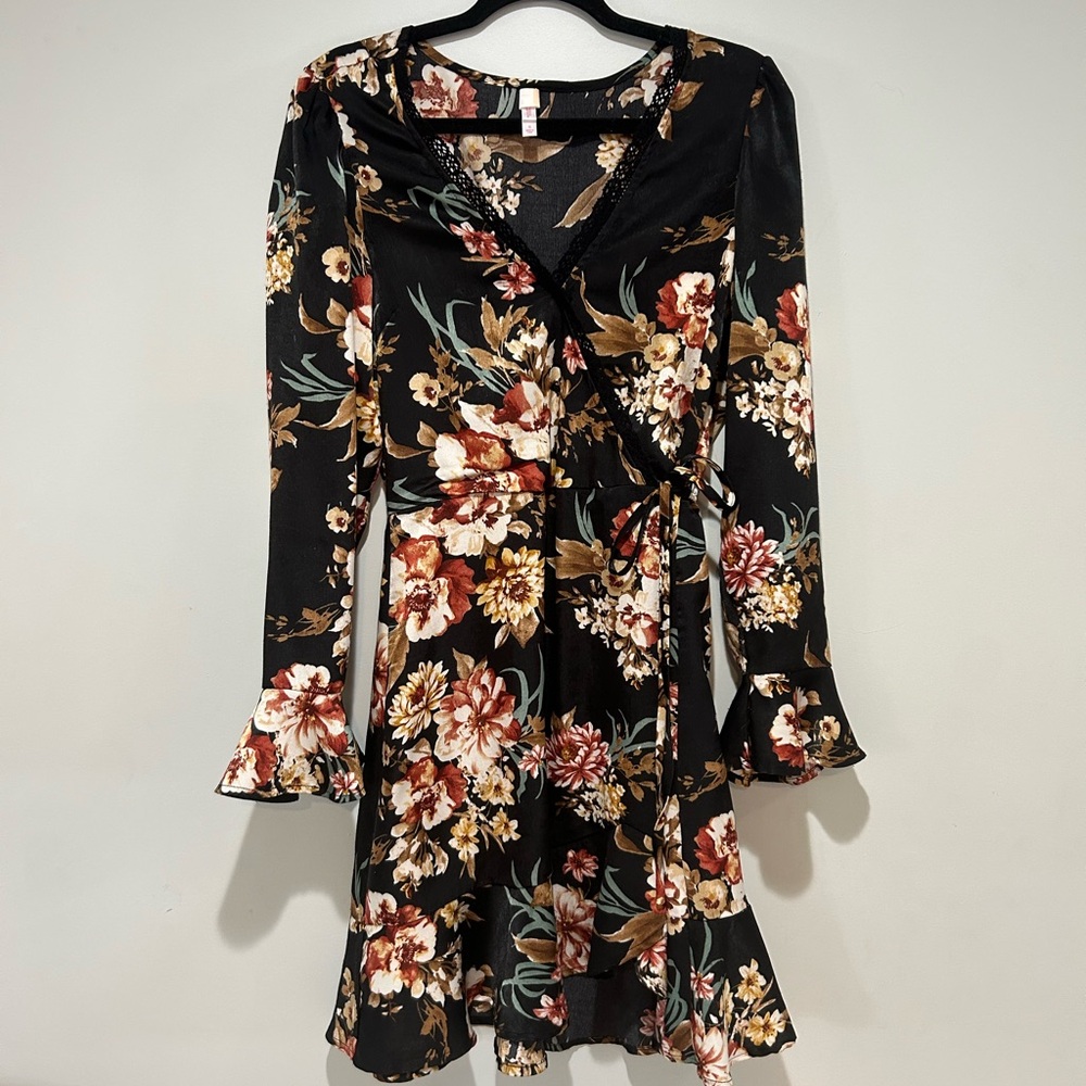 Xhilaration Satin Floral Long Sleeve Dress - Black and Brown